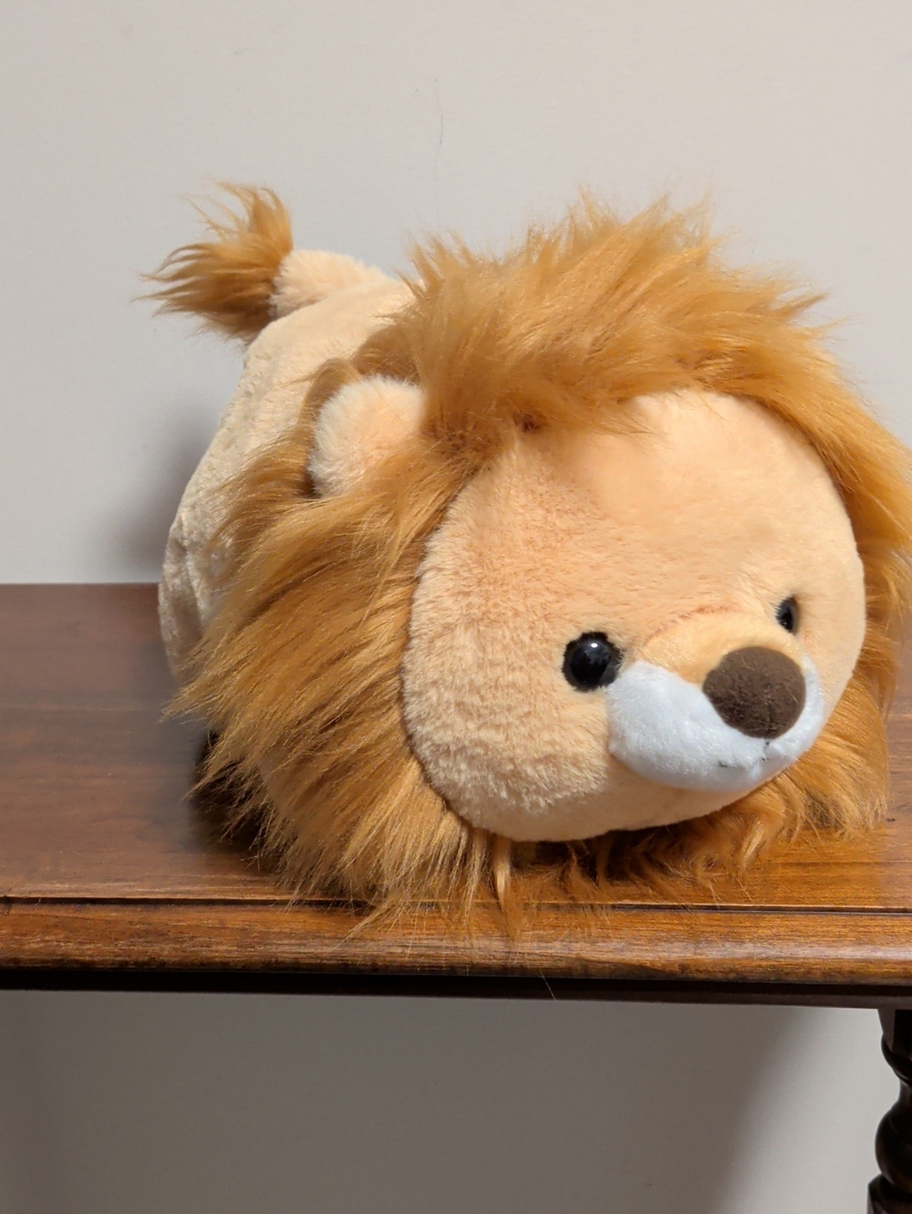 Aurora Spudster. Plush Lion Small- Cream and Brown. 13 Inches Long . Pudgy .